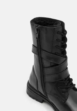 Friboo Leather - Veterlaarzen - Black 29 Friboo Leather - Veterlaarzen - Black -Friboo Groot Warenhuis 065b3599aa12417e8285655b072e24f4