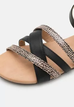 Friboo Sandalen - Black -Friboo Groot Warenhuis 0fd36b6434e24dd0beca0e398e89fcb3