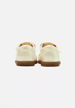 Friboo Sandalen - White 8 Friboo Sandalen - White -Friboo Groot Warenhuis 1ddaf3d4d51948fca8d49c6ebb8440d4