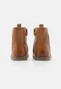 Friboo Leather - Korte Laarzen - Cognac -Friboo Groot Warenhuis 20342088a1514e3a9d57d14ec249666f