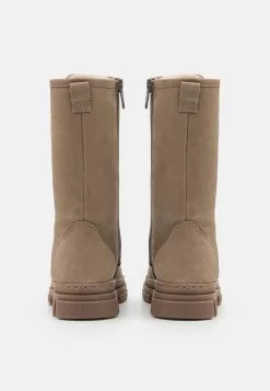 Friboo Leather - Veterlaarzen - Taupe 8 Friboo Leather - Veterlaarzen - Taupe -Friboo Groot Warenhuis 23bc50c7f52b4fd1a20c6baaa5b1c17d