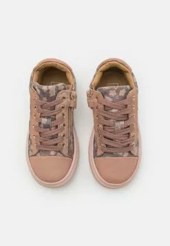 Friboo Sneakers Laag - Light Pink -Friboo Groot Warenhuis 41c074c2b011408aad6ea55f2680630d