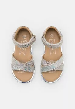 Friboo Holographic Leather - Sandalen - Silver -Friboo Groot Warenhuis 41c6a42746674ce0aa1e4b078fb79ccc