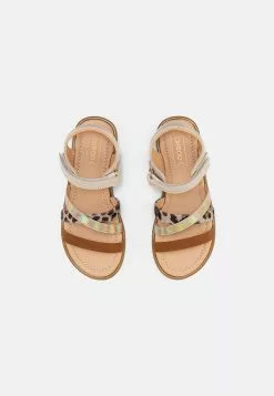 Friboo Sandalen - Beige 9 Friboo Sandalen - Beige -Friboo Groot Warenhuis 50daefb6c0f04bf7922ded611d860db0