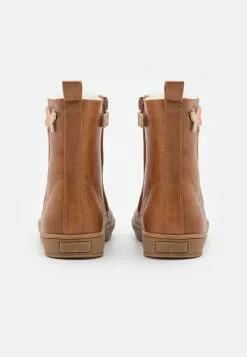 Friboo Korte Laarzen - Cognac 8 Friboo Korte Laarzen - Cognac -Friboo Groot Warenhuis 520a7f48df714947abf651d83b822e1c