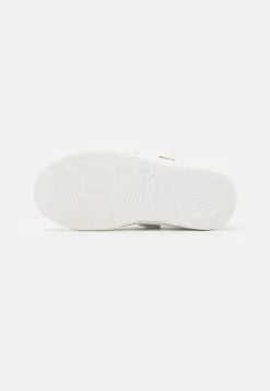 Friboo Sneakers Laag - White 10 Friboo Sneakers Laag - White -Friboo Groot Warenhuis 54281d75f9de40c599cb83e2cbefc243