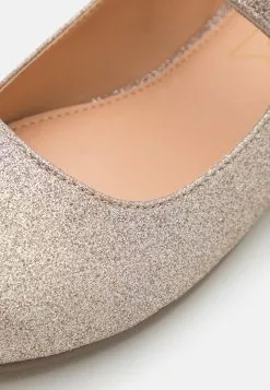 Friboo Ballerina'S Met Enkelbandjes - Silver 11 Friboo Ballerina'S Met Enkelbandjes - Silver -Friboo Groot Warenhuis 69836e204b37422a887af28ad1acec98