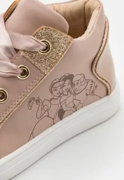 Friboo Disney Princess - Sneakers Hoog - Light Pink 11 Friboo Disney Princess - Sneakers Hoog - Light Pink -Friboo Groot Warenhuis 6c5d1ac5602348a28ac90ff7bcb35e95