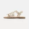 Friboo Leather - Sandalen - Gold