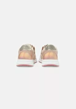Friboo Sneakers Laag - Rose Gold -Friboo Groot Warenhuis 90e8baacd4644dbfb32855e10d9c643a