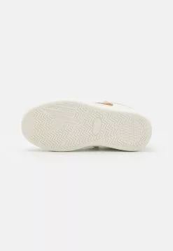Friboo Sneakers Laag - White -Friboo Groot Warenhuis b06968d5dafd4d9d8d4016c590f9b653