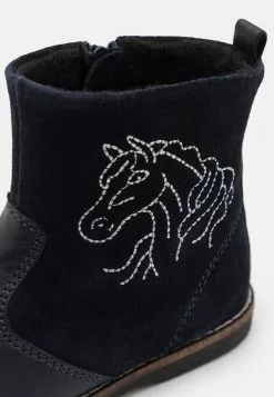 Friboo Leather - Korte Laarzen - Dark Blue -Friboo Groot Warenhuis b502a0bf21da4fe9a135ec22d2d20511