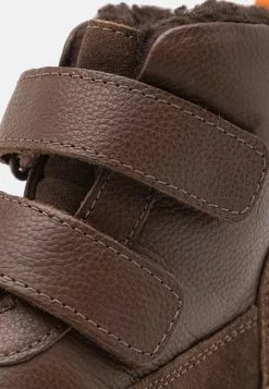 Friboo Leather - Korte Laarzen - Dark Brown 11 Friboo Leather - Korte Laarzen - Dark Brown -Friboo Groot Warenhuis bfc9bf47c621492aa9fbedfaf2b810ca