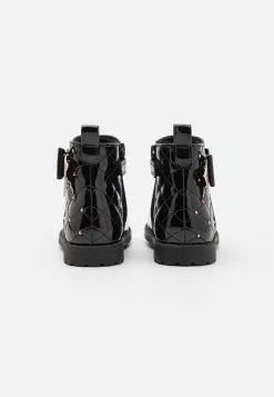 Friboo Korte Laarzen - Black -Friboo Groot Warenhuis d6d72b93f4214917a0d95f711504225c