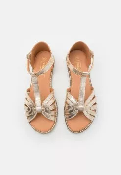 Friboo Leather - Sandalen - Gold -Friboo Groot Warenhuis d997c97e970b455eb87ef71f39fd9e52