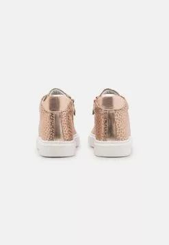 Friboo Leather - Sneakers Hoog - Rose Gold -Friboo Groot Warenhuis e6370f942dd24620ac6a3e45f4fcd3d9