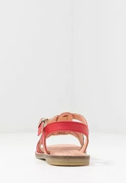 Friboo Leather - Sandalen - Red -Friboo Groot Warenhuis ee525497ea364f76be757ccd1c5c130e