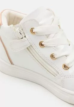 Friboo Sneakers Hoog - White -Friboo Groot Warenhuis f250326f2e57492ba387af6248a6174d