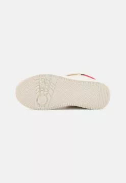 Friboo Sneakers Hoog - Off White 10 Friboo Sneakers Hoog - Off White -Friboo Groot Warenhuis f666aee1b2cd4631b2ae2d7ce99d73a2