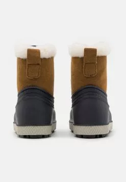 Friboo Snowboots- Beige -Friboo Groot Warenhuis fcbeb1df8cf5419782f9524fdb7cfbaa